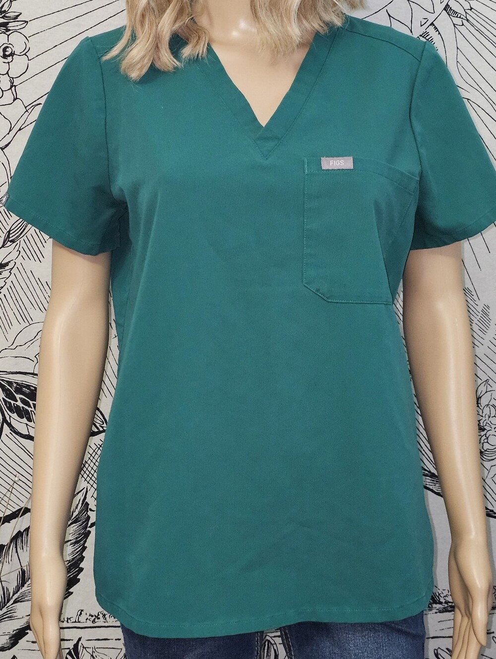 Figs Technical Collection Green Scrub Top Front Pocket Small